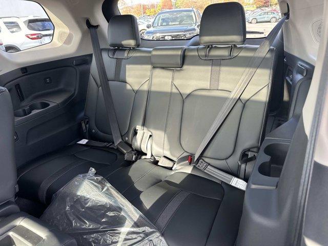 new 2025 Honda Pilot car, priced at $51,095