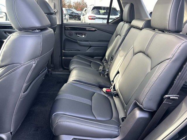 new 2025 Honda Pilot car, priced at $51,095