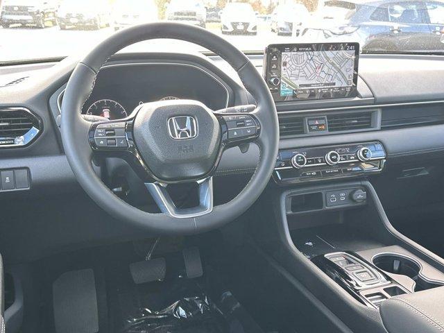 new 2025 Honda Pilot car, priced at $51,095