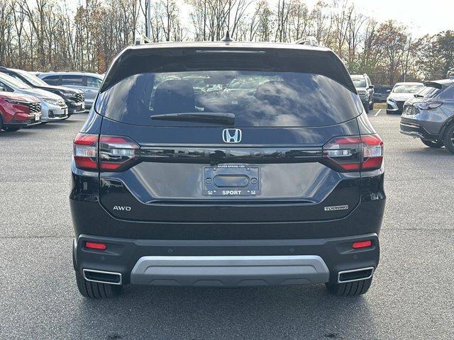 new 2025 Honda Pilot car, priced at $51,095