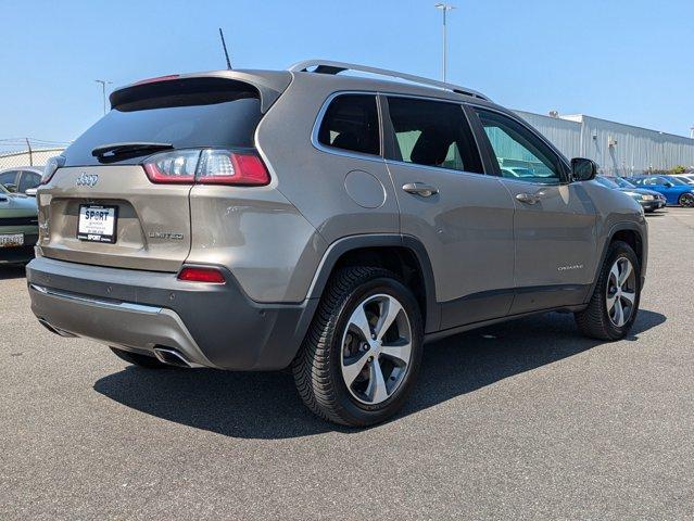 used 2020 Jeep Cherokee car, priced at $18,250