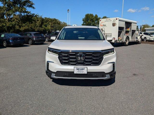 new 2025 Honda Pilot car, priced at $48,180