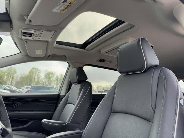 new 2025 Honda Odyssey car, priced at $48,360
