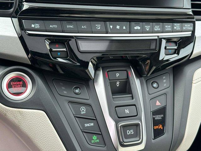 new 2026 Honda Odyssey car, priced at $44,290