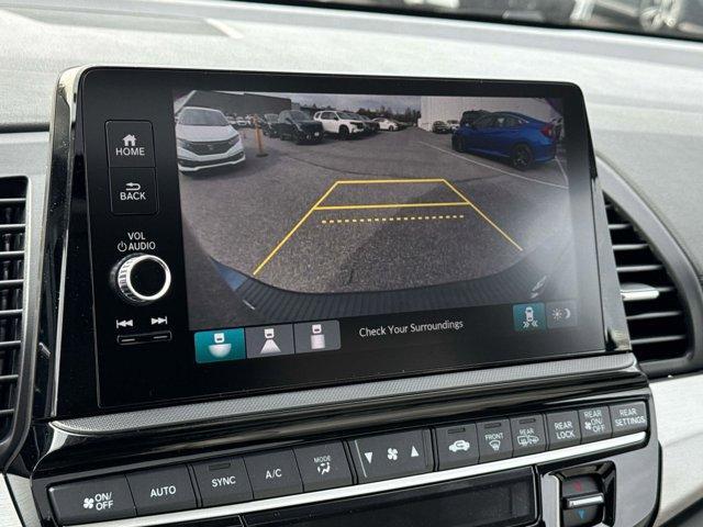 new 2026 Honda Odyssey car, priced at $44,290