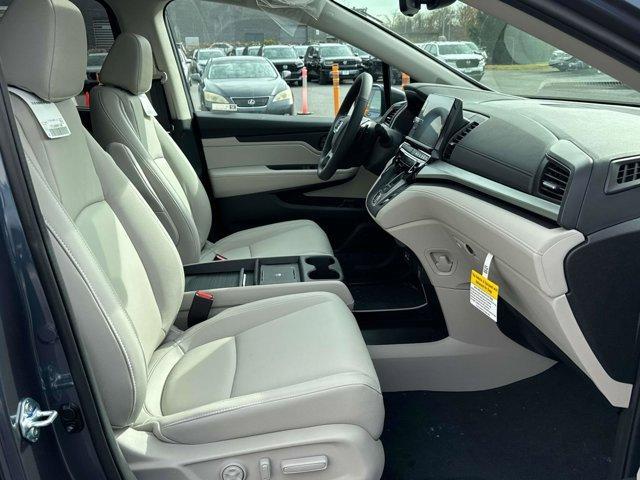 new 2026 Honda Odyssey car, priced at $44,290
