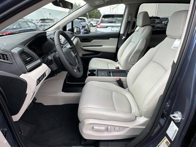 new 2026 Honda Odyssey car, priced at $44,290