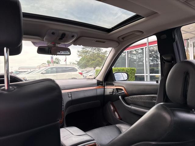 used 2004 Mercedes-Benz S-Class car, priced at $6,500