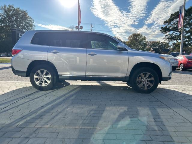 used 2012 Toyota Highlander car, priced at $5,999