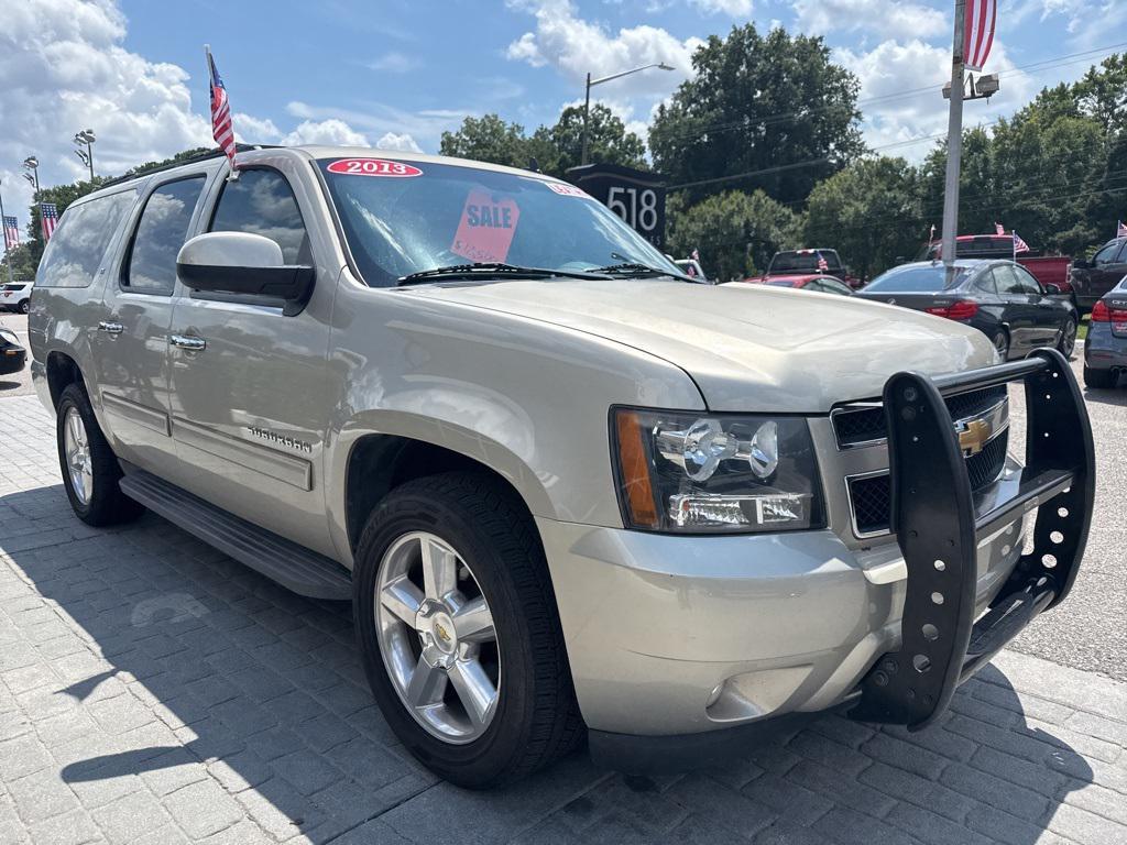 used 2013 Chevrolet Suburban car, priced at $9,999