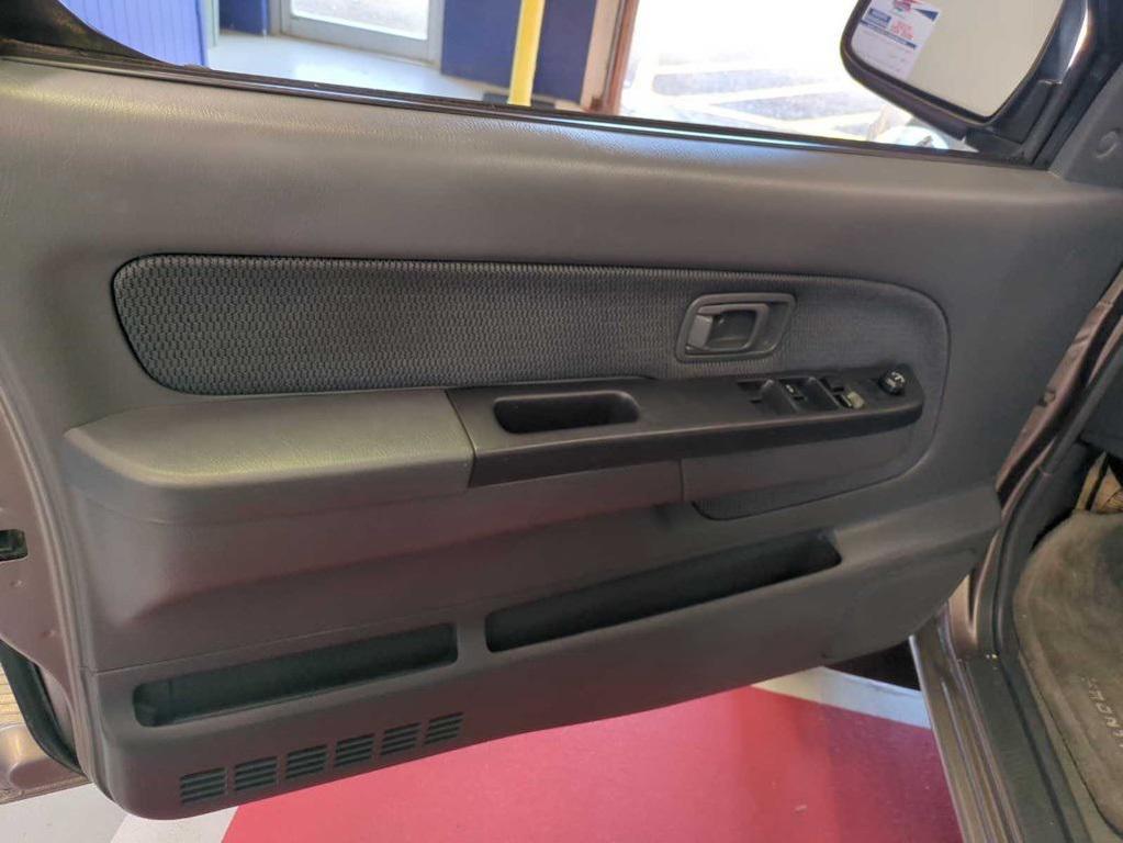 used 2004 Nissan Frontier car, priced at $11,500