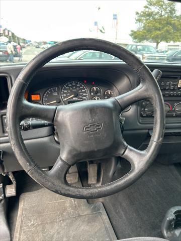 used 2002 Chevrolet Silverado 2500 car, priced at $9,999