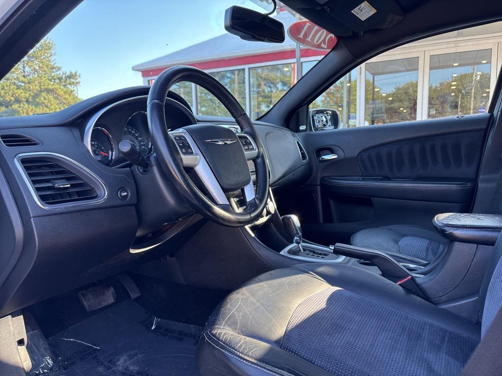 used 2011 Chrysler 200 car, priced at $5,500
