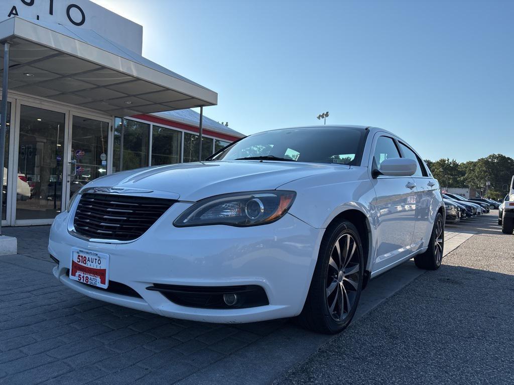 used 2011 Chrysler 200 car, priced at $5,500