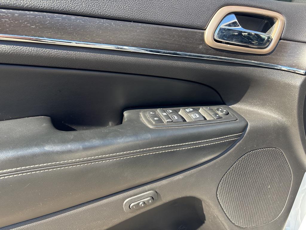 used 2017 Jeep Grand Cherokee car, priced at $12,500