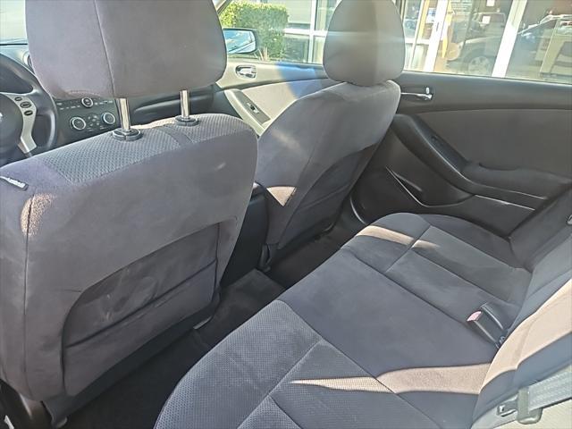 used 2007 Nissan Altima car, priced at $7,999
