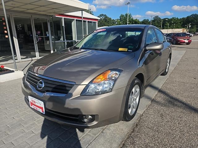used 2007 Nissan Altima car, priced at $7,999