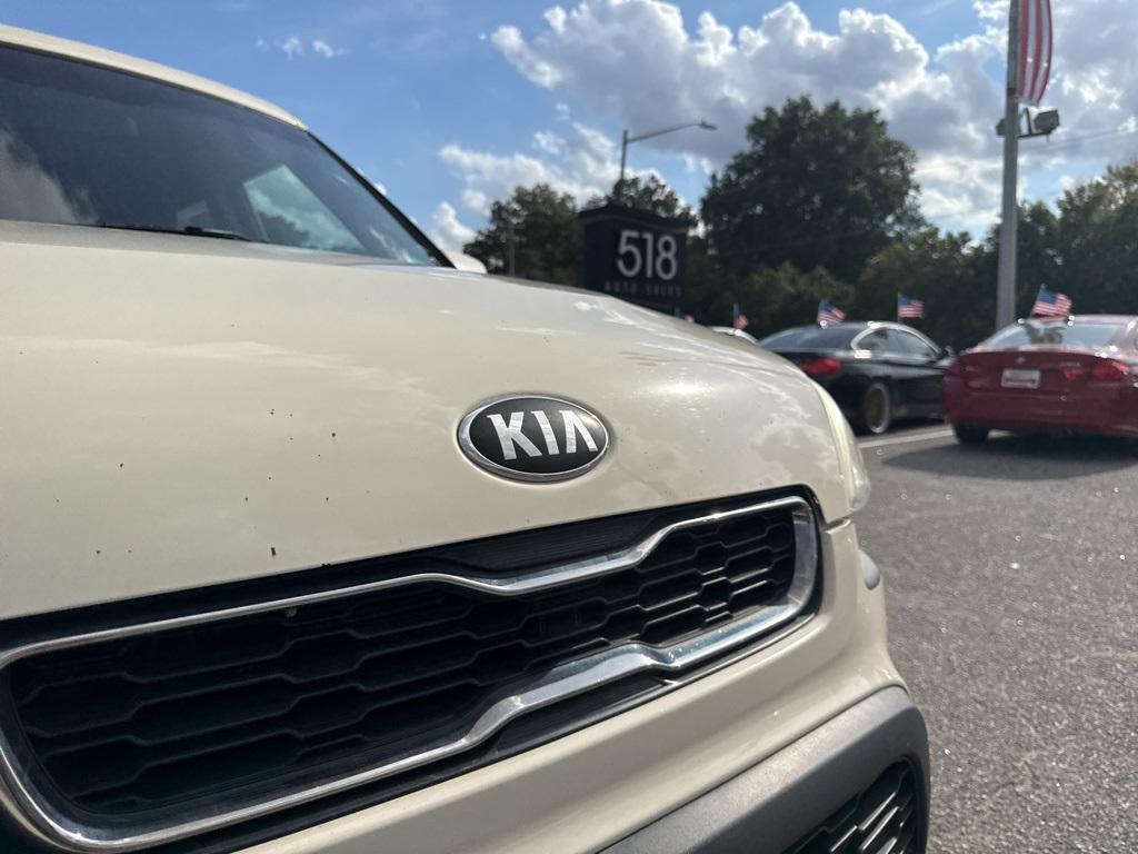 used 2013 Kia Soul car, priced at $4,999