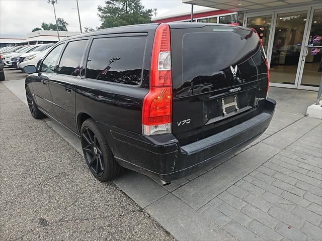 used 2005 Volvo V70 car, priced at $3,999