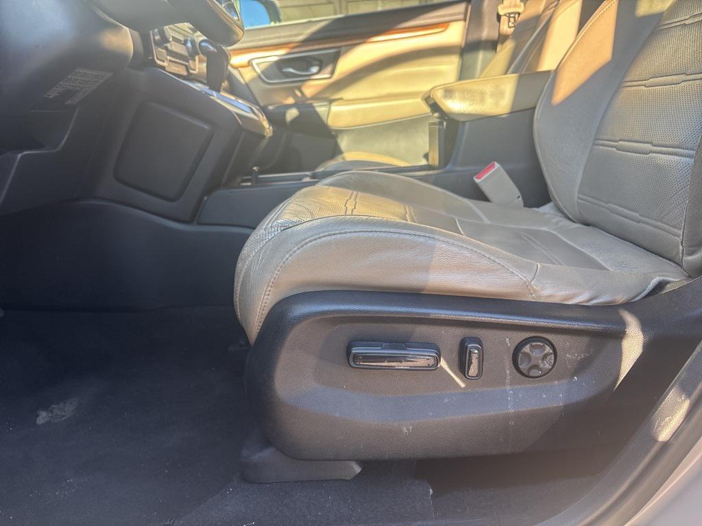 used 2017 Honda CR-V car, priced at $16,999