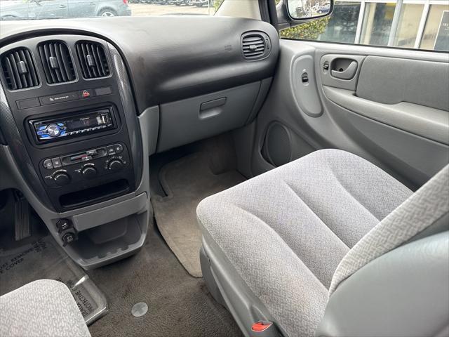 used 2006 Dodge Grand Caravan car, priced at $3,500