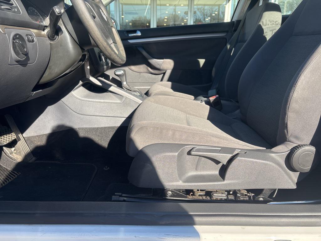 used 2008 Volkswagen Rabbit car, priced at $5,500