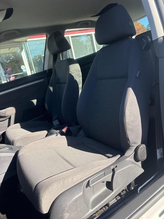 used 2008 Volkswagen Rabbit car, priced at $5,500