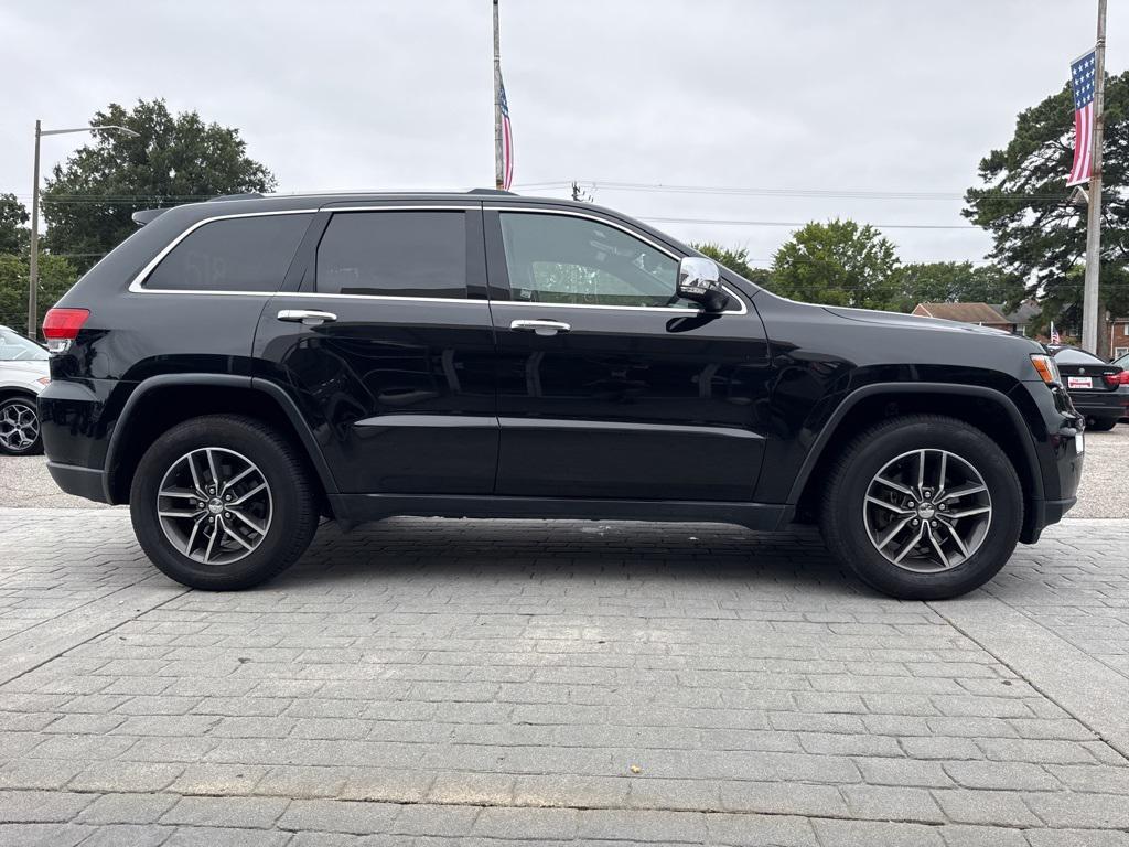 used 2017 Jeep Grand Cherokee car, priced at $12,999