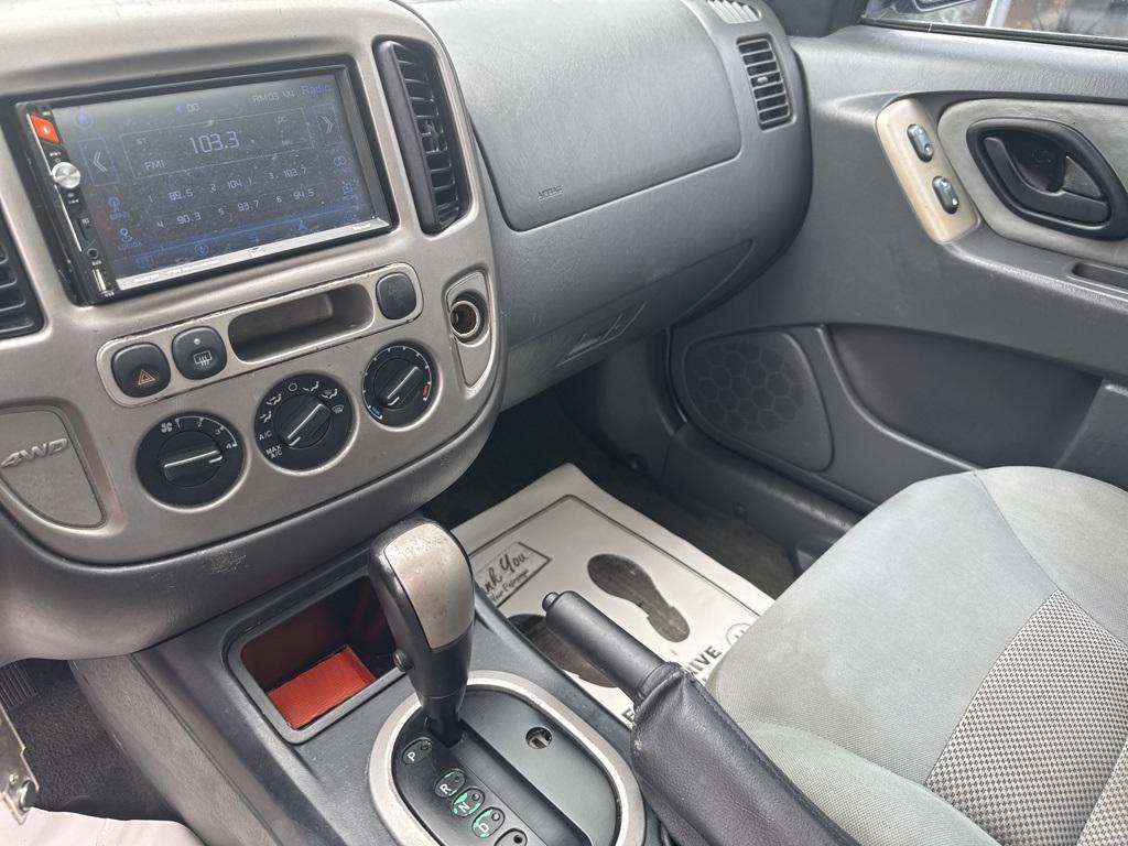 used 2006 Ford Escape car, priced at $3,500