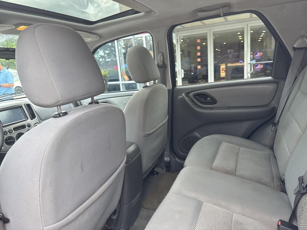 used 2006 Ford Escape car, priced at $3,500