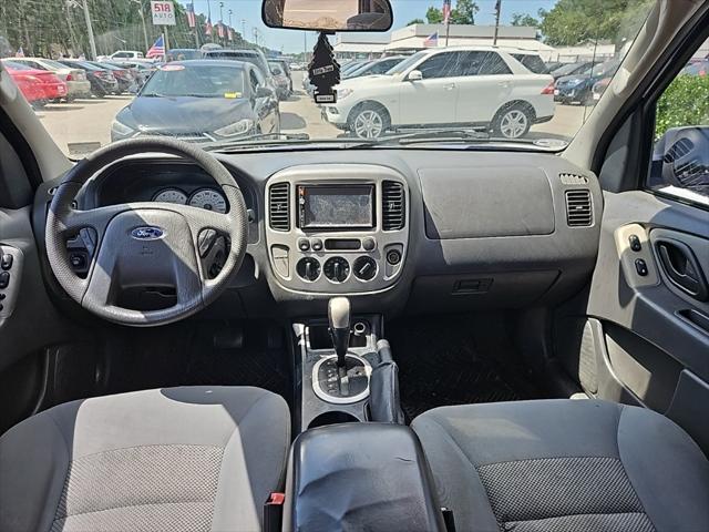 used 2006 Ford Escape car, priced at $3,999