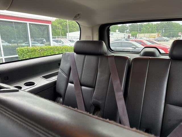 used 2014 GMC Yukon XL car, priced at $13,500