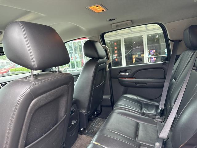 used 2014 GMC Yukon XL car, priced at $13,500