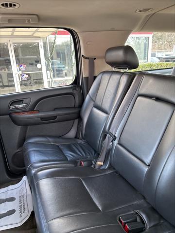 used 2009 Chevrolet Suburban car, priced at $7,899