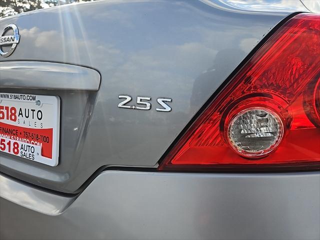 used 2009 Nissan Altima car, priced at $6,500