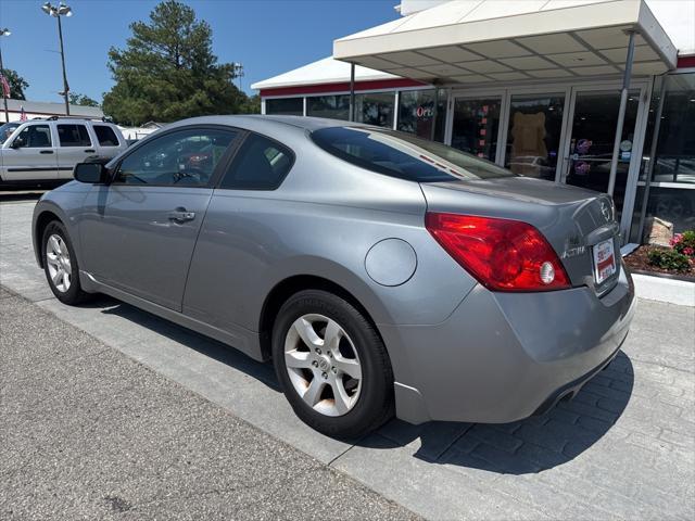 used 2009 Nissan Altima car, priced at $6,500