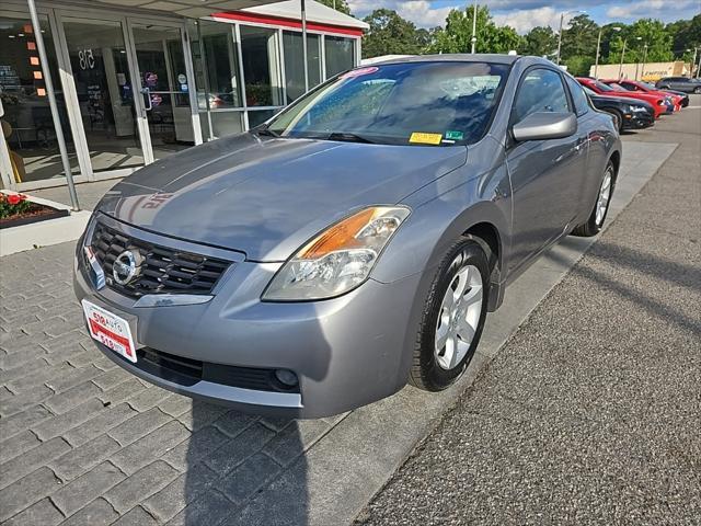 used 2009 Nissan Altima car, priced at $6,500