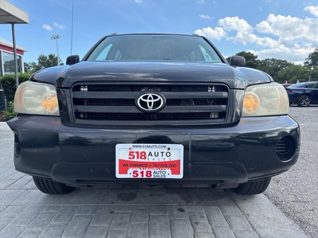 used 2004 Toyota Highlander car, priced at $4,500