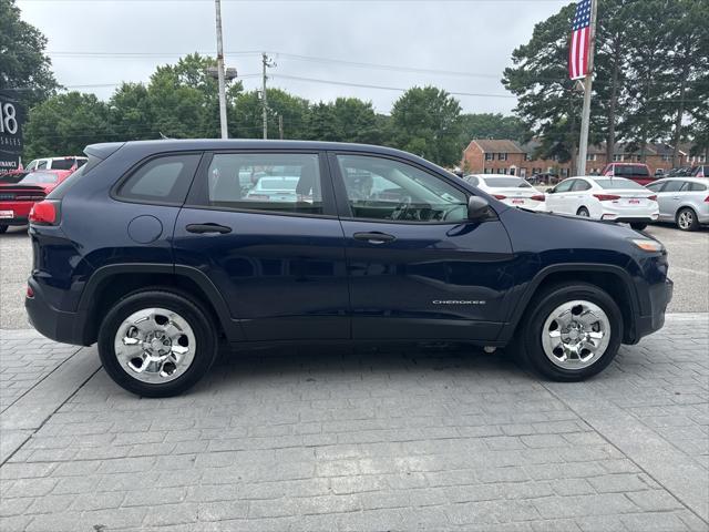 used 2014 Jeep Cherokee car, priced at $5,999