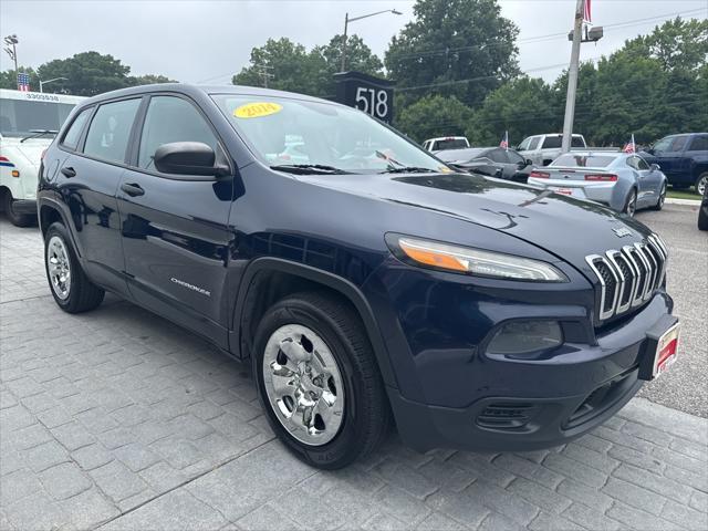 used 2014 Jeep Cherokee car, priced at $5,999