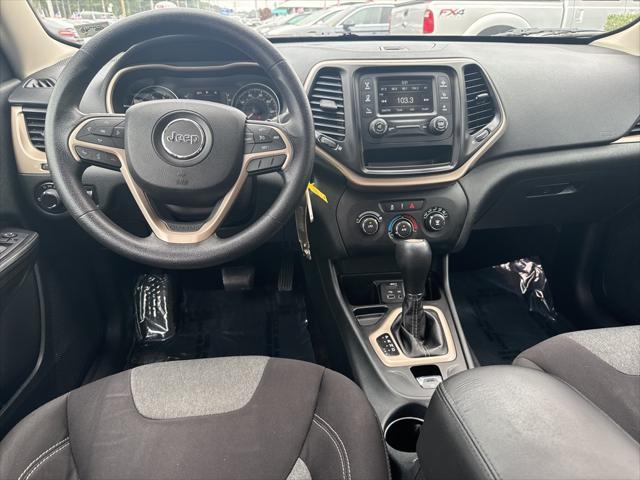 used 2014 Jeep Cherokee car, priced at $5,999