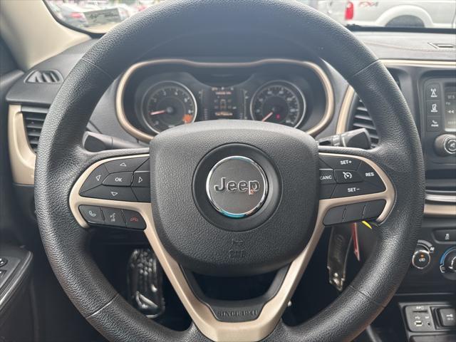 used 2014 Jeep Cherokee car, priced at $5,999