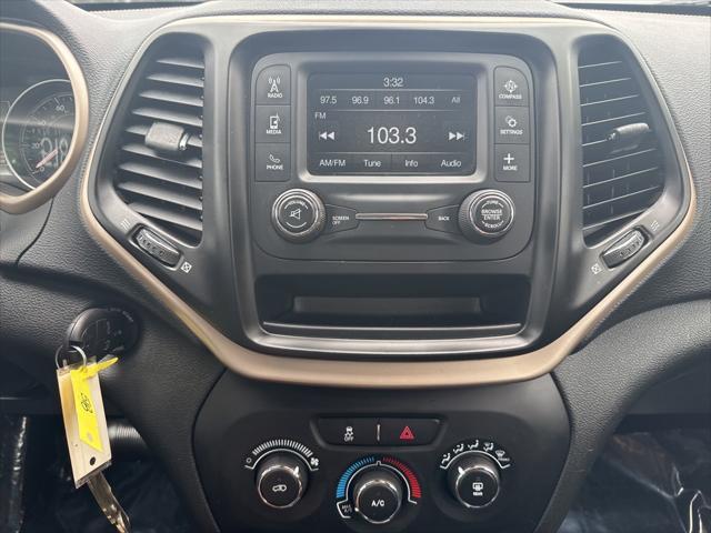 used 2014 Jeep Cherokee car, priced at $5,999