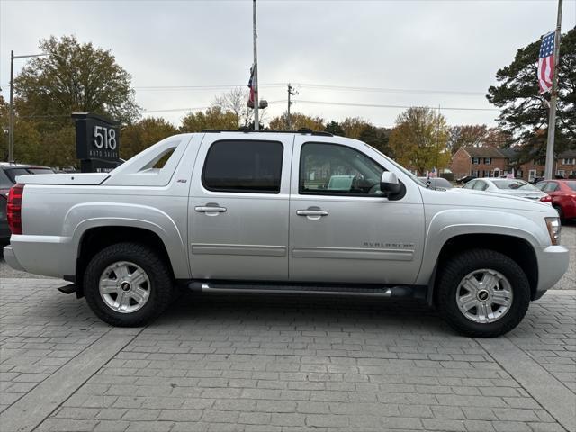 used 2011 Chevrolet Avalanche car, priced at $10,875