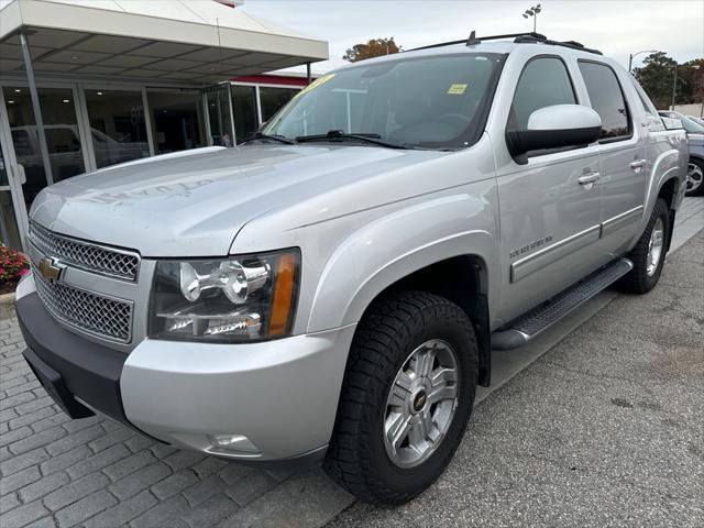 used 2011 Chevrolet Avalanche car, priced at $10,875