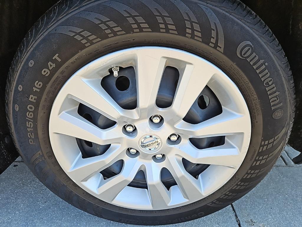 used 2014 Nissan Altima car, priced at $7,999
