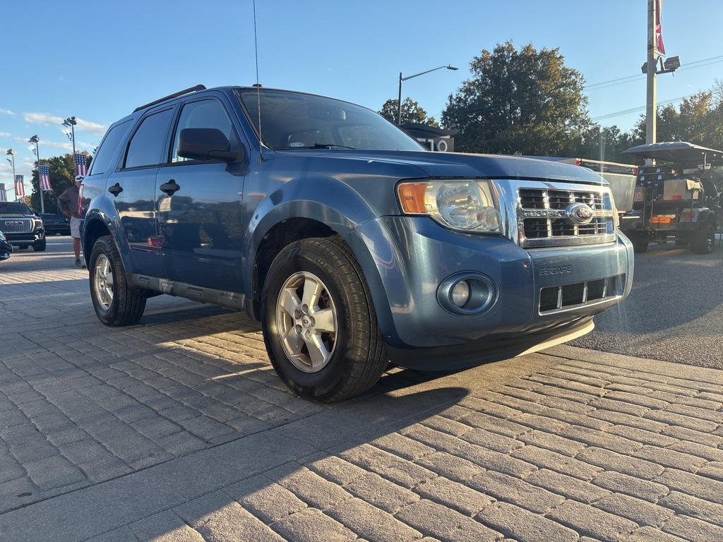 used 2010 Ford Escape car, priced at $3,999