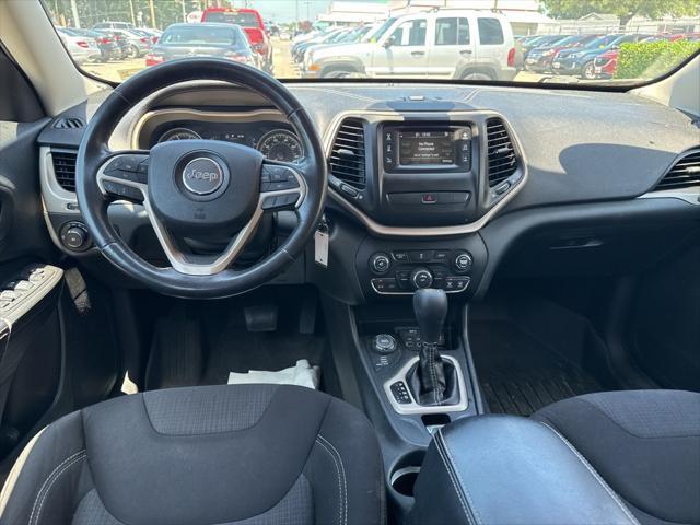 used 2015 Jeep Cherokee car, priced at $10,999