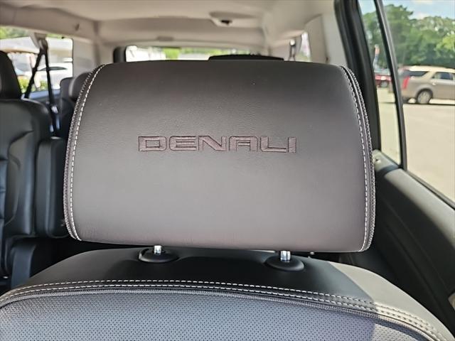 used 2017 GMC Yukon XL car, priced at $19,999