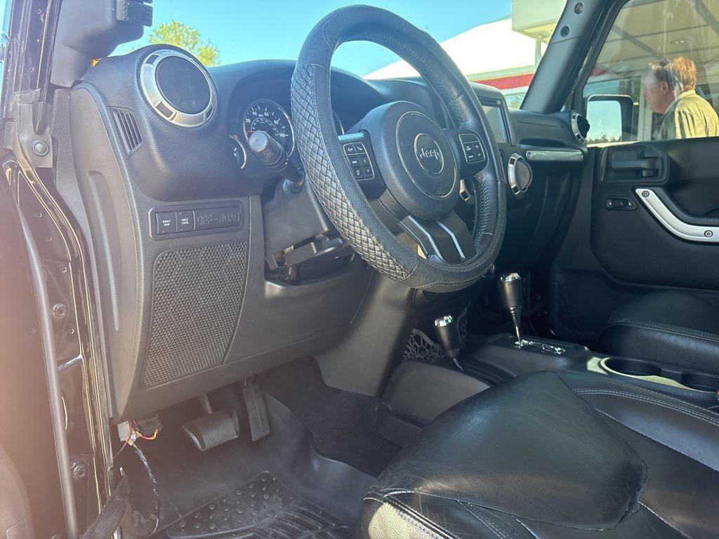 used 2015 Jeep Wrangler Unlimited car, priced at $23,500